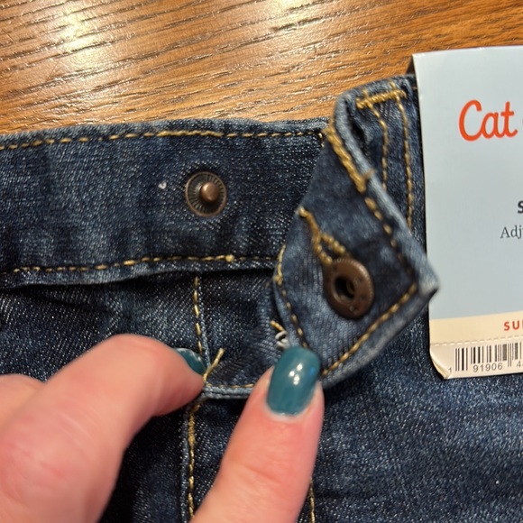 Cat & Jack 2T Dark Wash jean shorts with cute frayed edge with lace trim - Picture 8 of 9